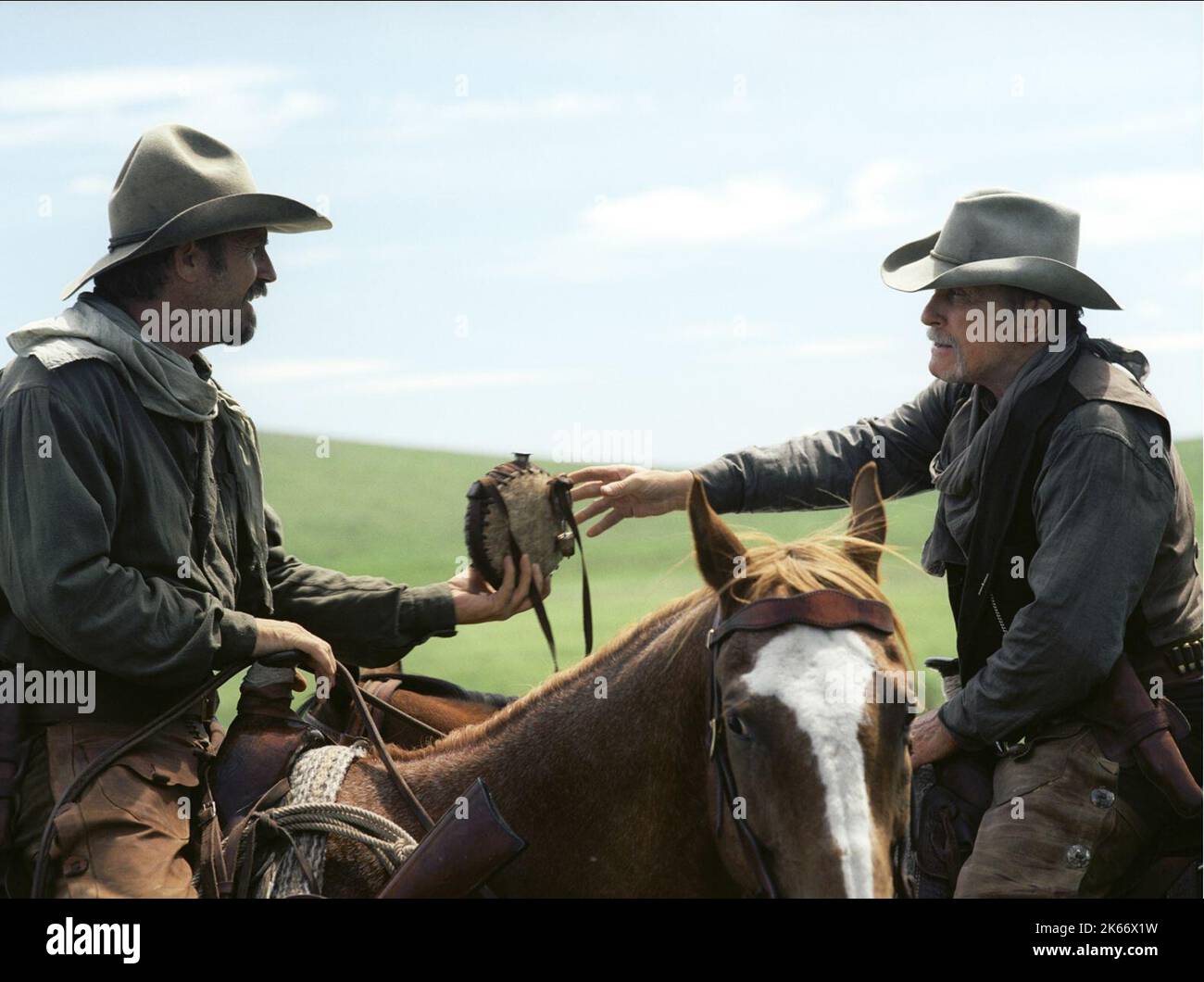 COSTNER, DUVALL, OPEN RANGE, 2003 Stockfoto