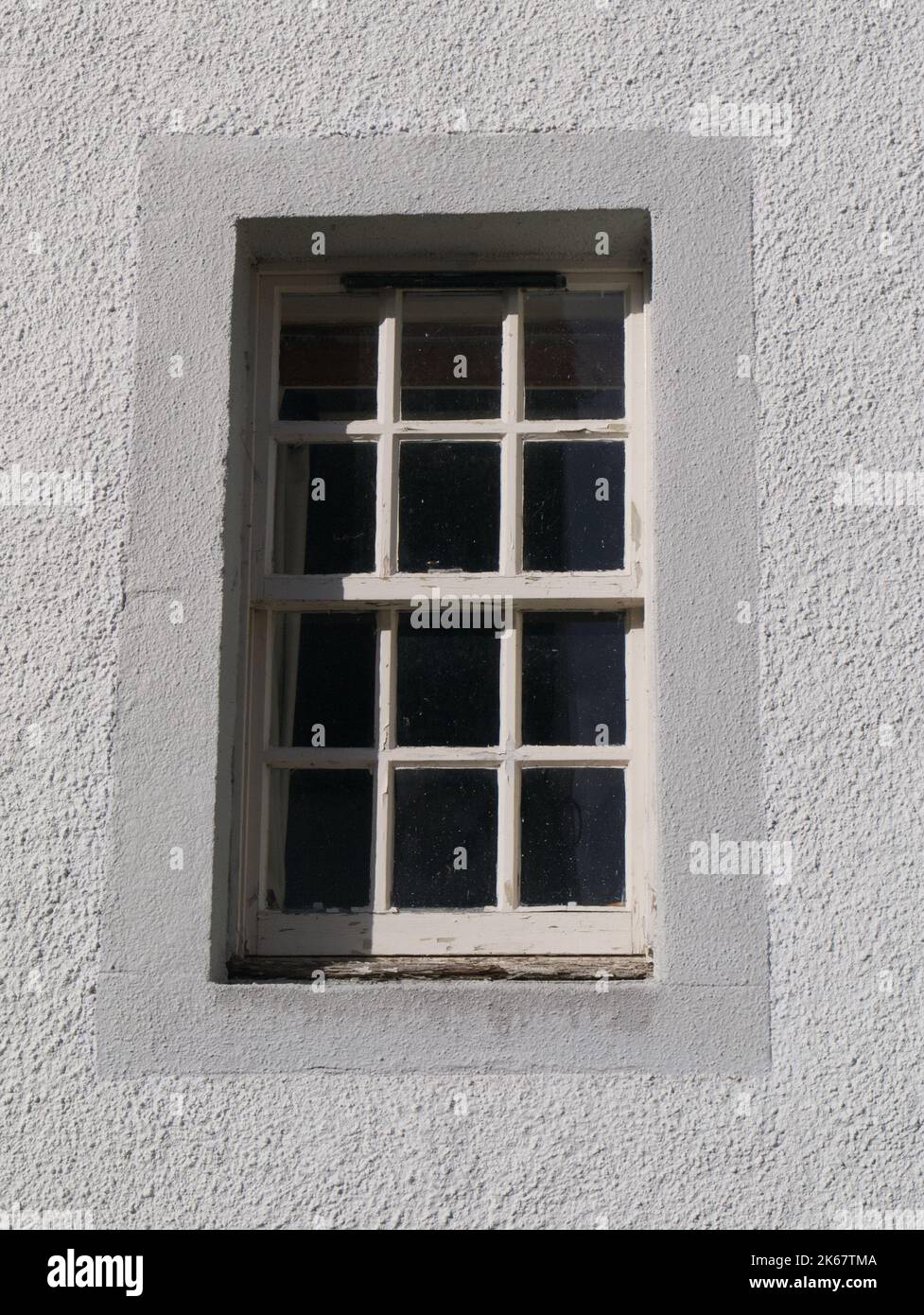 Holzflügel und Fenster Stockfoto