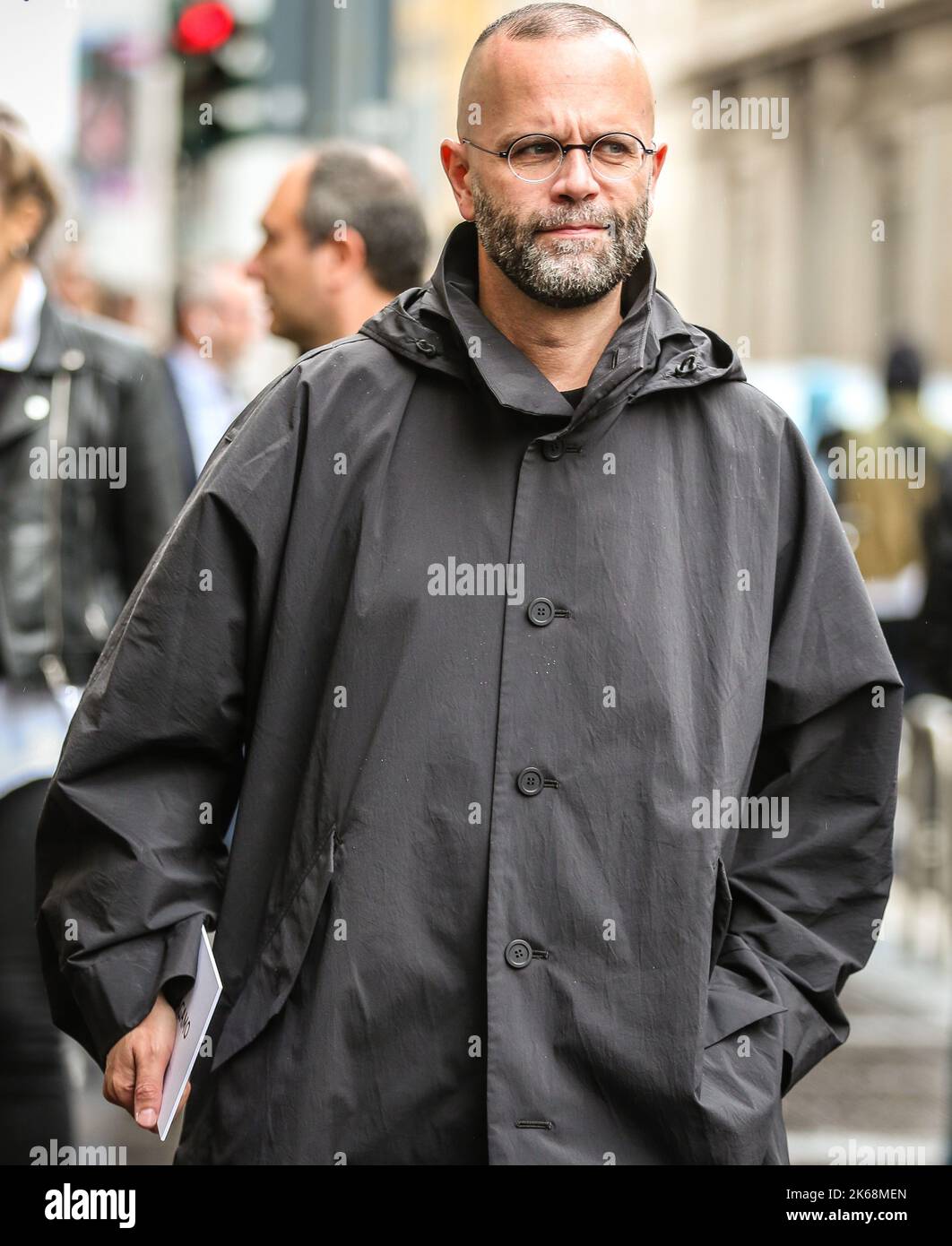 MAILAND, Italien - 24 2022. September: Angelo Flaccavento auf der Straße in Mailand. Stockfoto