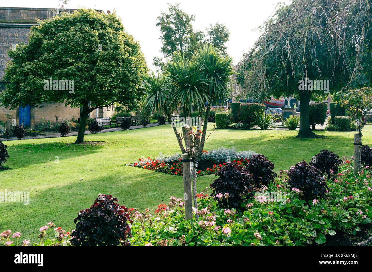 Bath House Gardens Bakewell, direkt am Rutland Square in dieser Marktstadt in den Derbyshire Dales gelegen Stockfoto