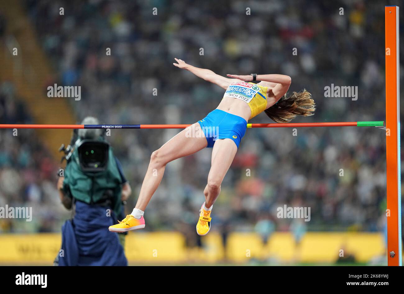 Yaroslava Mahuchikh nimmt am Hochsprung der Leichtathletik