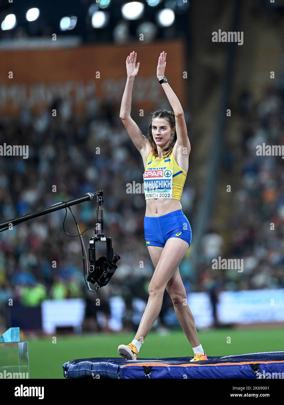 Yaroslava Mahuchikh nimmt am Hochsprung der Leichtathletik