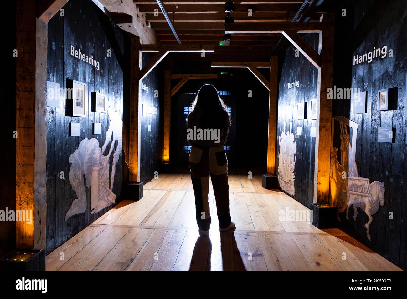 REDAKTIONELLE VERWENDUNG NUR Eine private Ansicht der Hinrichtungsausstellung im Museum of London Docklands, die am Freitag, dem 14. Oktober, eröffnet wurde und die 700-jährige Geschichte der öffentlichen Bestrafung in London erkundet. Bilddatum: Mittwoch, 12. Oktober 2022. Stockfoto