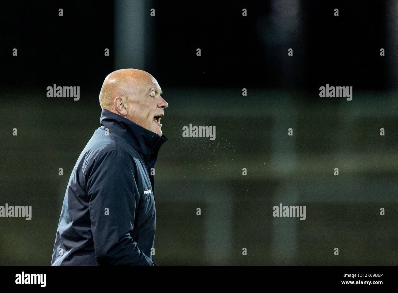 Gladsaxe, Dänemark. 12. Oktober 2022. Cheftrainer Uwe Rösler von der AGF beim Sydbank Cup-Spiel zwischen Akademisk Boldklub und Aarhus GF im Gladsaxe Stadion in Gladsaxe. (Foto: Gonzales Photo/Alamy Live News Stockfoto