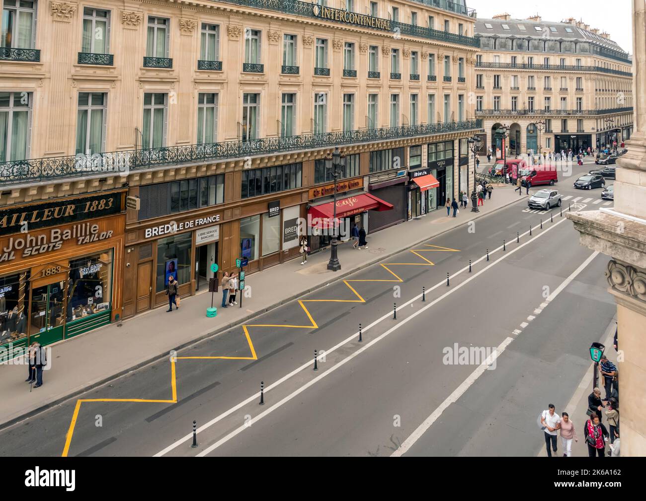 Straßenszene Opernviertel im Zentrum von Paris, Frankreich im Herbst Stockfoto