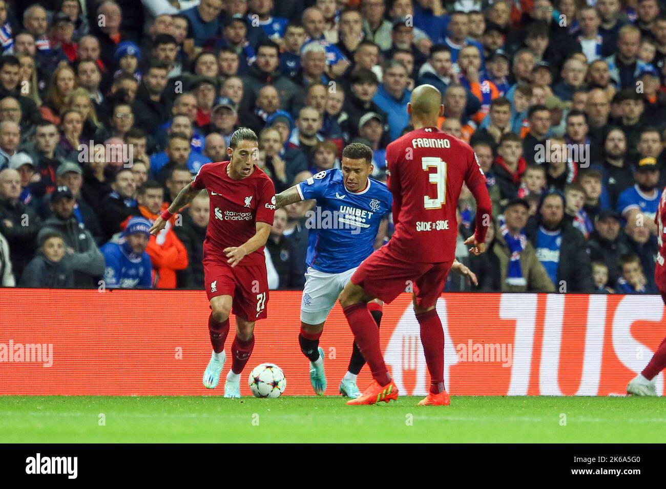 Glasgow, Großbritannien. 12. Oktober 2022. Im zweiten Spiel der Gruppenetappen der Champions League spielen die Rangers FC im Ibrox, dem Heimstadion der Rangers in Glasgow, zwischen diesen beiden Teams den FC Liverpool. Das erste Spiel zwischen diesen beiden Teams in der Champions League, Liverpool gewann 2 - 0. Kredit: Findlay/Alamy Live Nachrichten Stockfoto