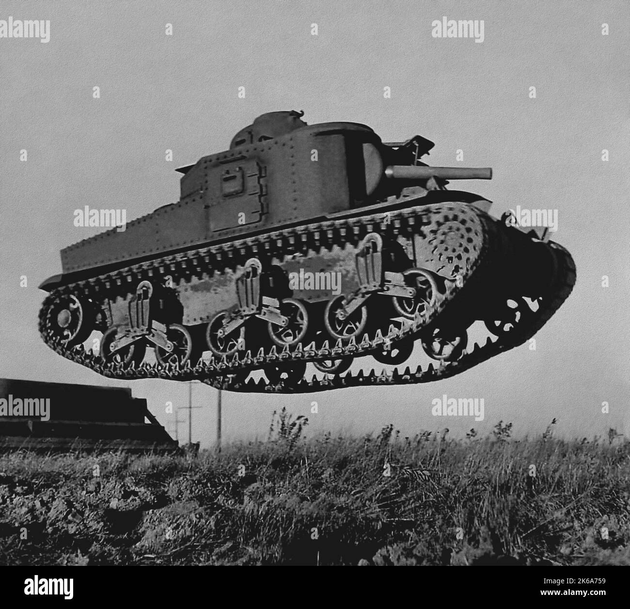 Ein M3-Lee-Panzer, der während des Trainings Luft bekam, während des Zweiten Weltkriegs. Stockfoto