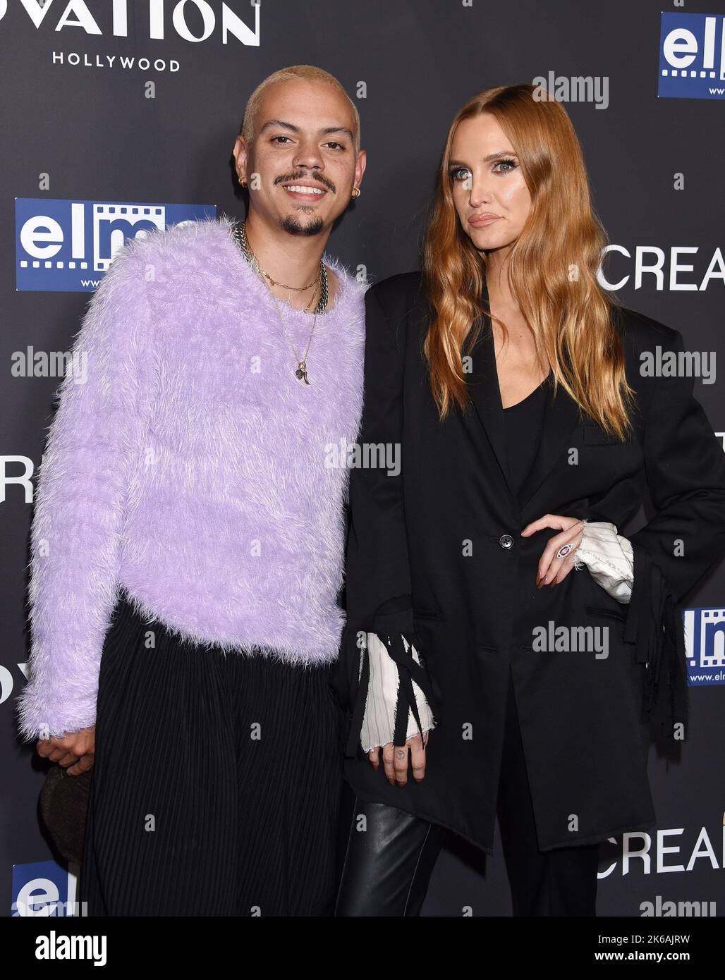 Hollywood, Kalifornien, USA. 12. Oktober 2022. Evan Ross und Ashlee Simpson Ross kommen zu „The Loneliest Boy in the World“ Premiere in den TCL Chinese 6 Theatres am 12. Oktober 2022 Hollywood, Kalifornien © Janet Gough / AFF-USA.com Credit: AFF/Alamy Live News Stockfoto