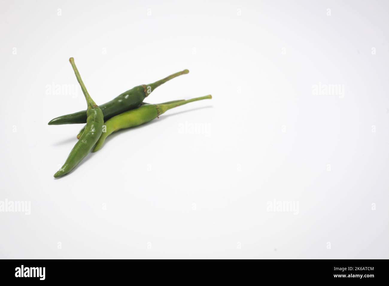 Chilli isoliert auf weißem Hintergrund. Pepper-Beschneidungspfad. Stockfoto