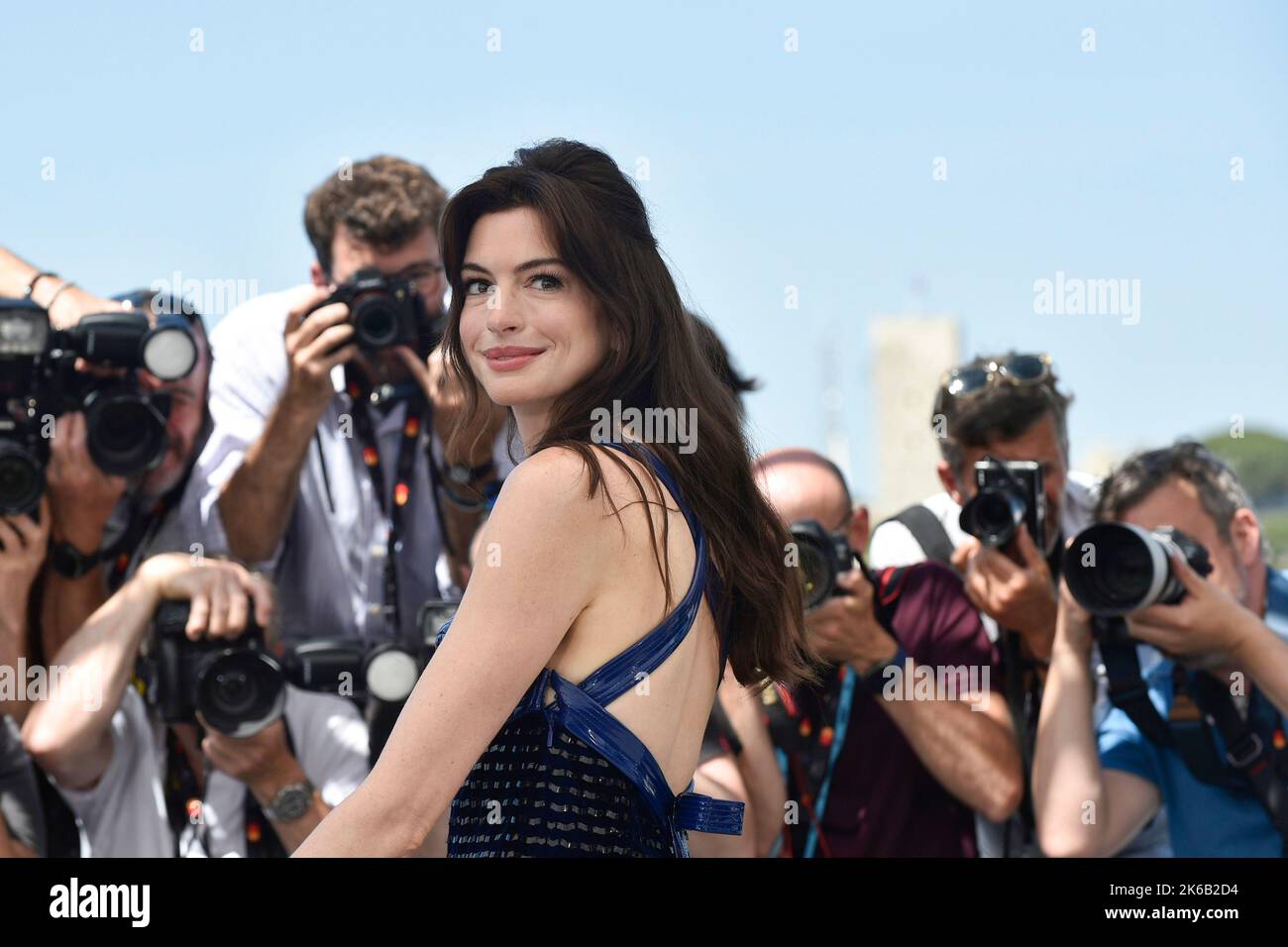 Die Schauspielerin Anne Hathaway posiert während der Fotoaufnahme des Films „Armageddon Time“ anlässlich der Filmfestspiele von Cannes am 20. Mai 2022 Stockfoto