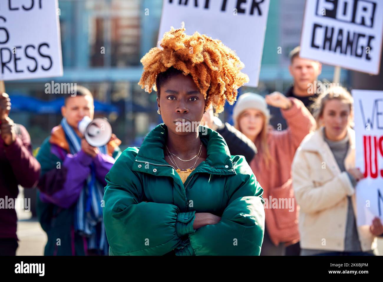 Demonstranten Mit Plakaten Zur Demonstration Von Black Lives Matter Marschieren Gegen Rassismus Stockfoto