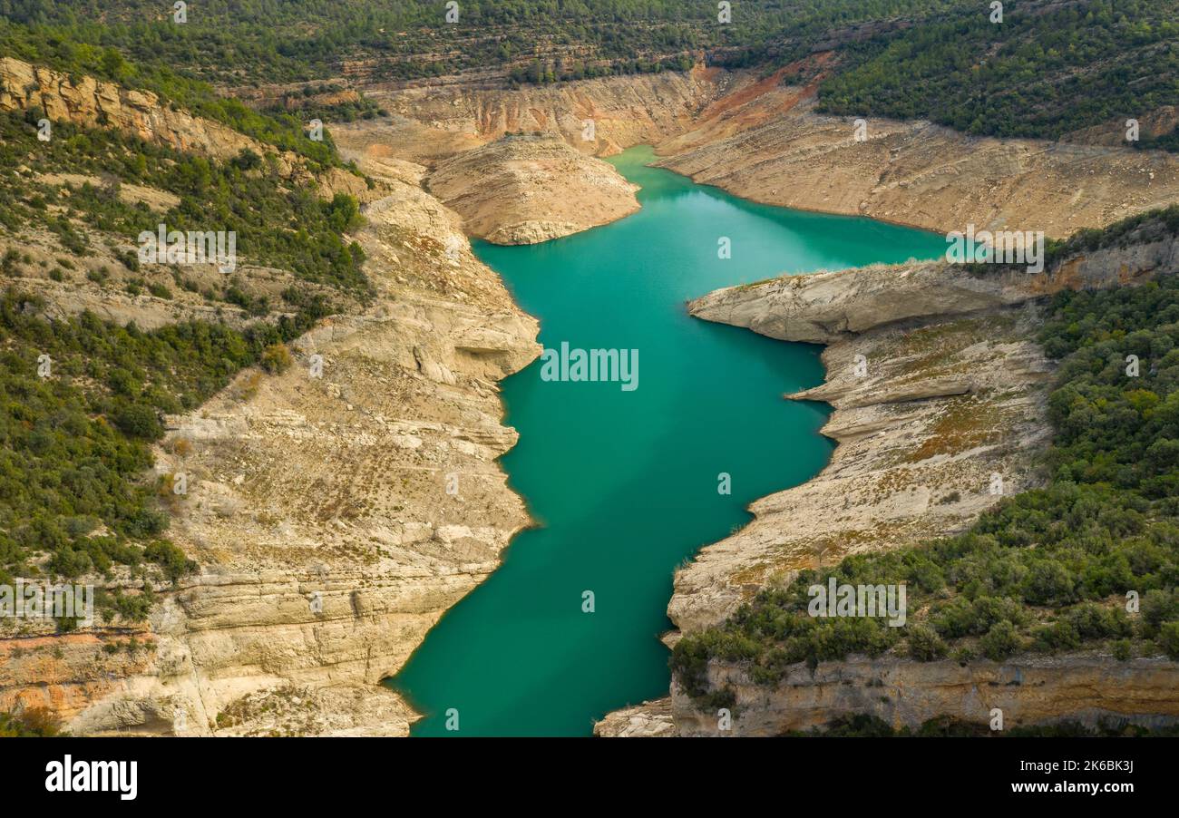 Barrage de canelles Fotos und Bildmaterial in hoher Auflösung Alamy
