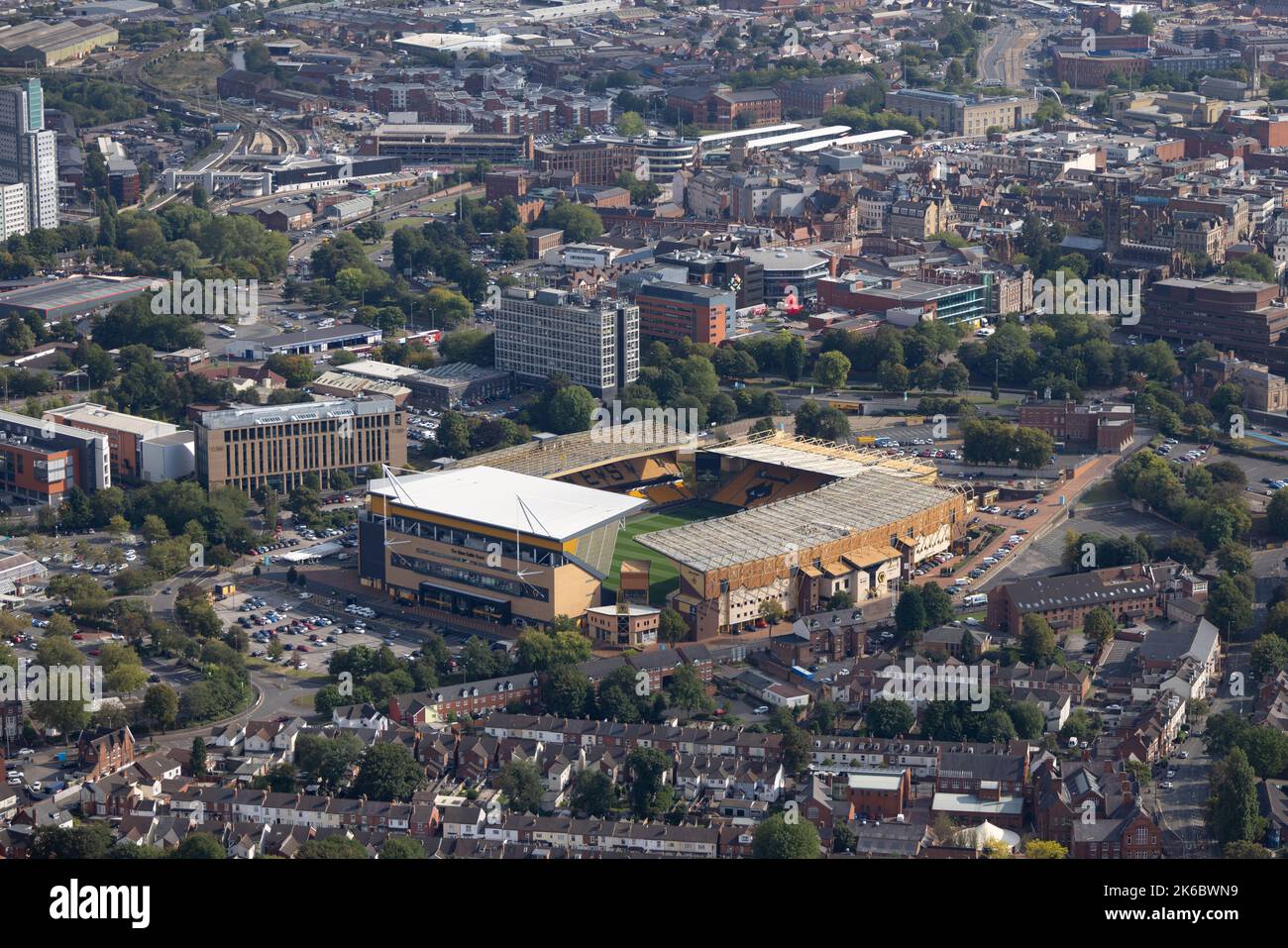 Luftaufnahme des Molineux Stadions, der Heimat von Wolverhampton Wanderers Stockfoto