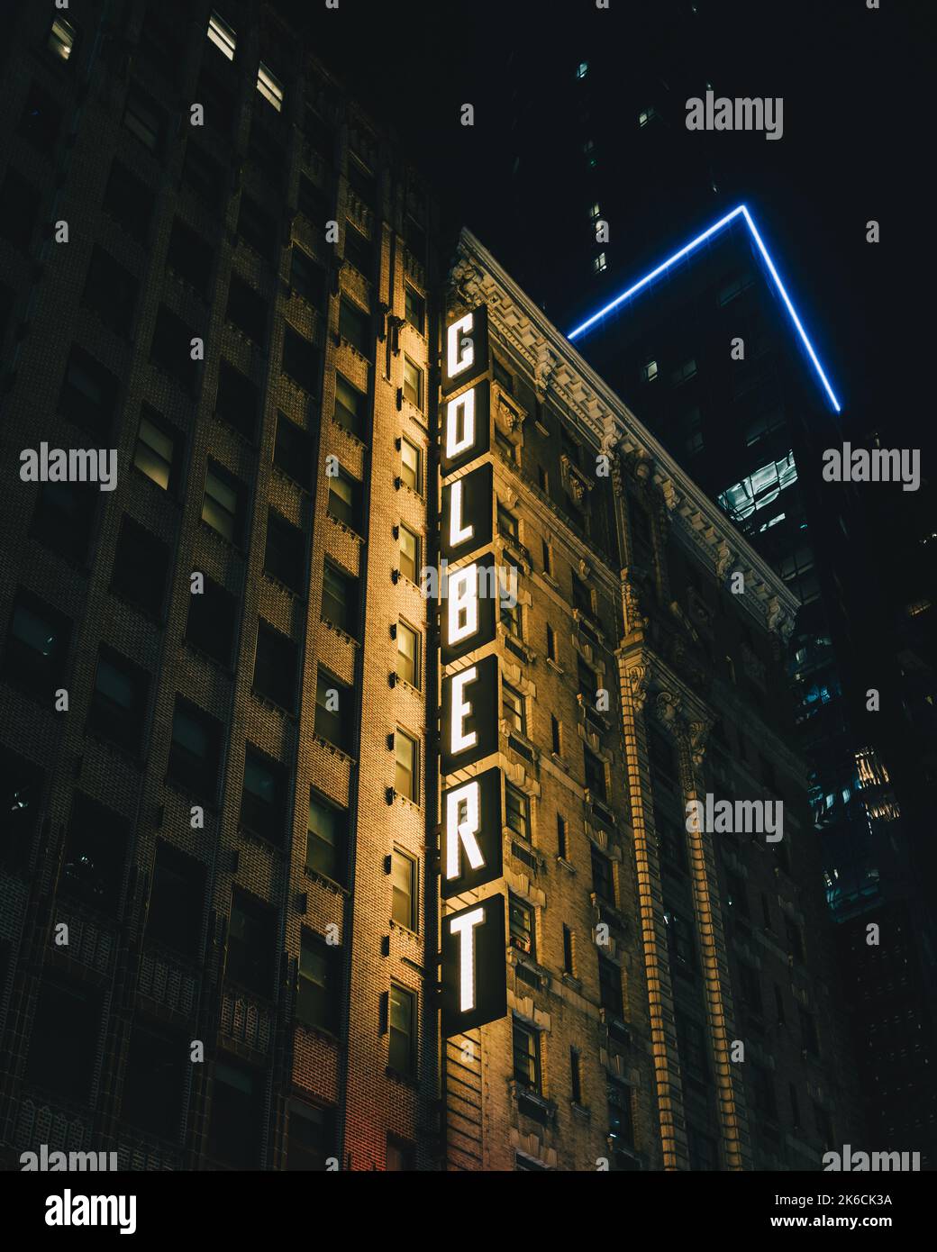 The Late Show mit Stephen Colbert Vintage Signs bei Nacht, Manhattan, New York Stockfoto