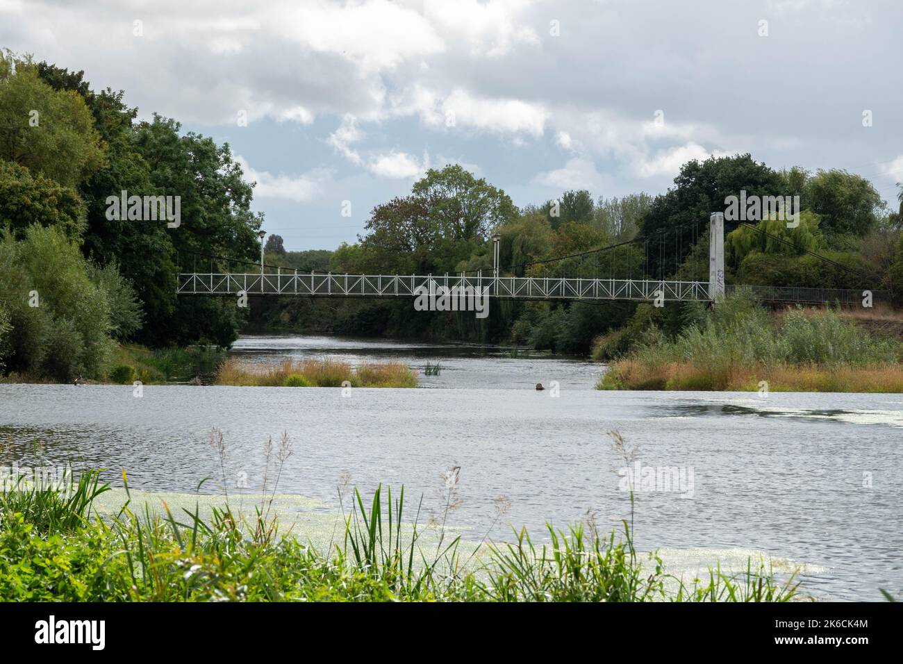 Trews Weir Hängebrücke über den Exeter-Schiffskanal Stockfoto