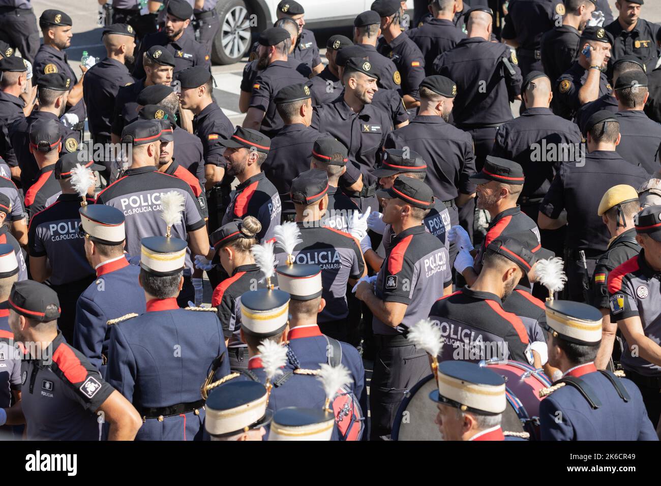 Die Militärparade zum Gedenken an den Hispanic Day und die spanischen Streitkräfte Stockfoto