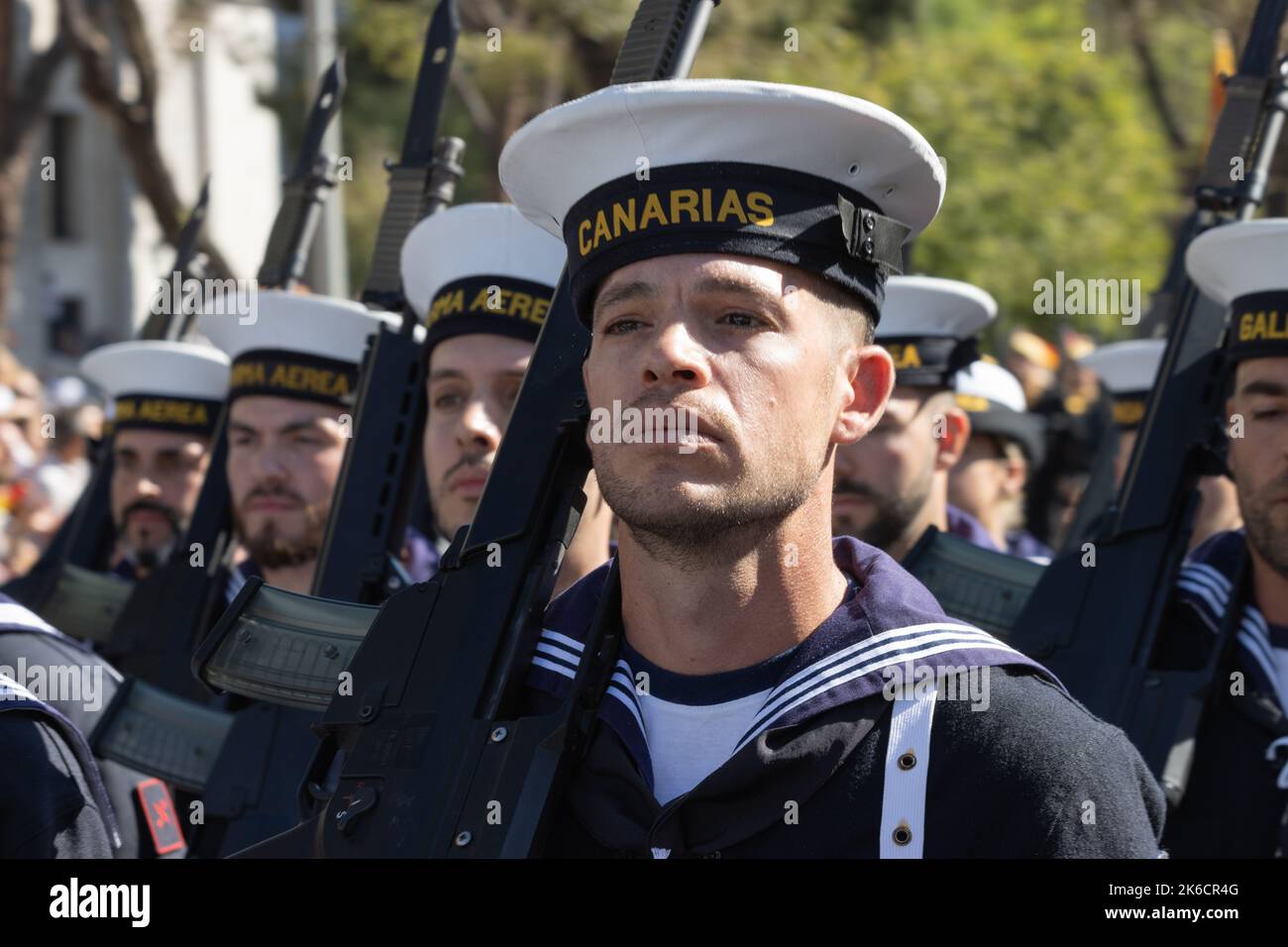 Die Militärparade zum Gedenken an den Hispanic Day und die spanischen Streitkräfte Stockfoto