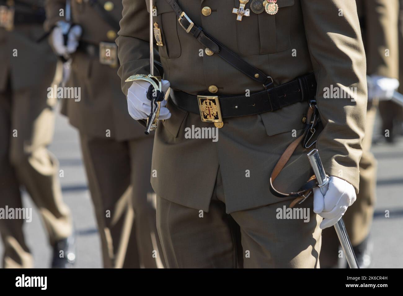 Die Militärparade zum Gedenken an den Hispanic Day und die spanischen Streitkräfte Stockfoto