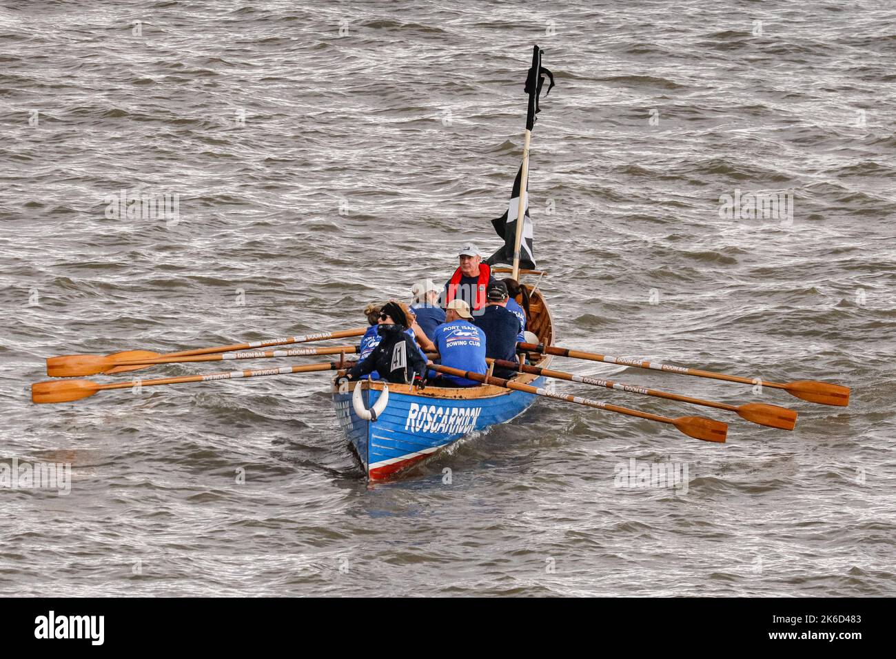 Ruderer vom Port Isaac Rowing Club im Roscarrock, dem Great River Race, dem Thames Festival, London Stockfoto