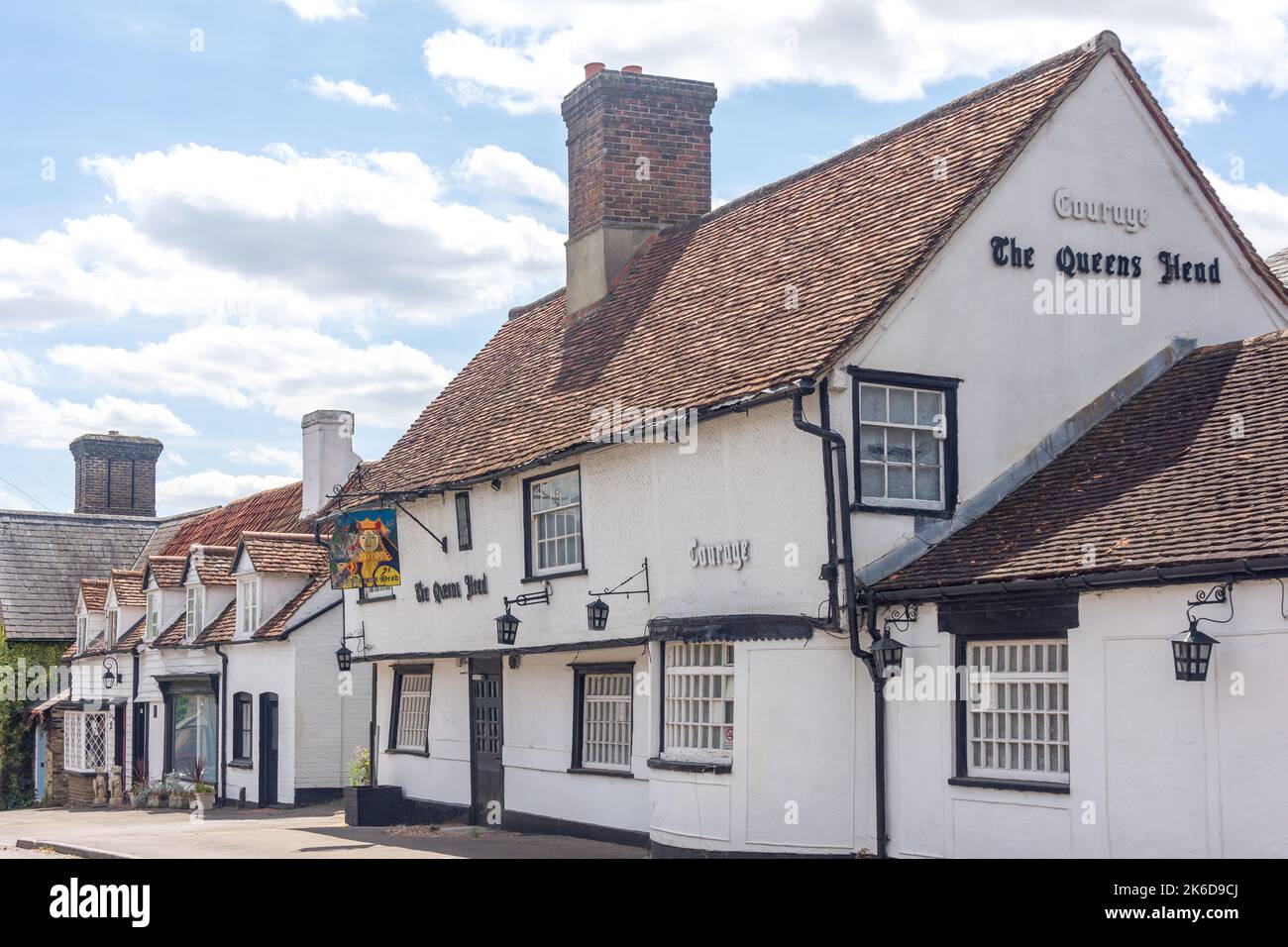 16. Century The Queen's Head Pub, Churchgate Street, Old Harlow, Harlow, Essex, England, Vereinigtes Königreich Stockfoto