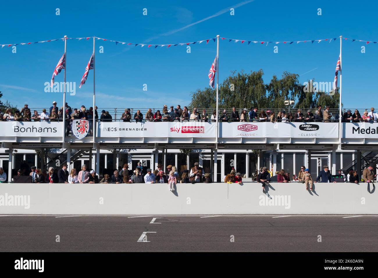 Union jacks halbmast Fotos und Bildmaterial in hoher Auflösung Alamy