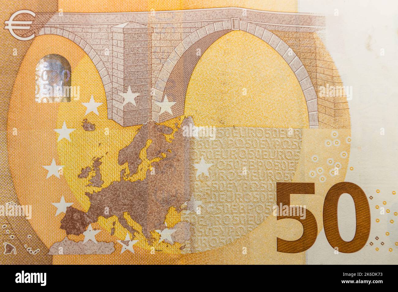 Europa-Karte auf einer 50-Euro-Banknote. Konzept der Vereinigung europäischer Länder Stockfoto