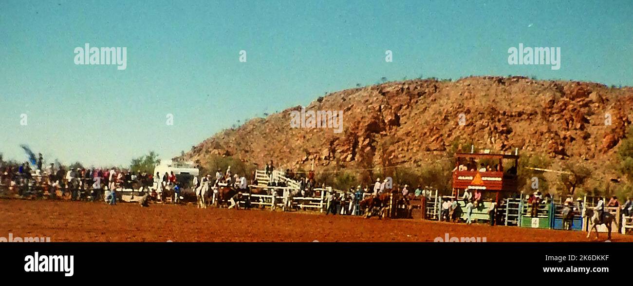 Eine Szene aus dem Jahr 1972 mit der Bar im Alice Springs Rodeo, Australien Stockfoto