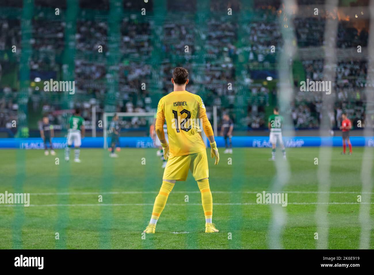 12. Oktober 2022. Lissabon, Portugal. Sporting-Torwart aus Uruguay Franco Israel (12) in Aktion während des Spiels der Gruppe D 4. für die UEFA Champions League, Sporting vs Olympique de Marseille © Alexandre de Sousa/Alamy Live News Stockfoto