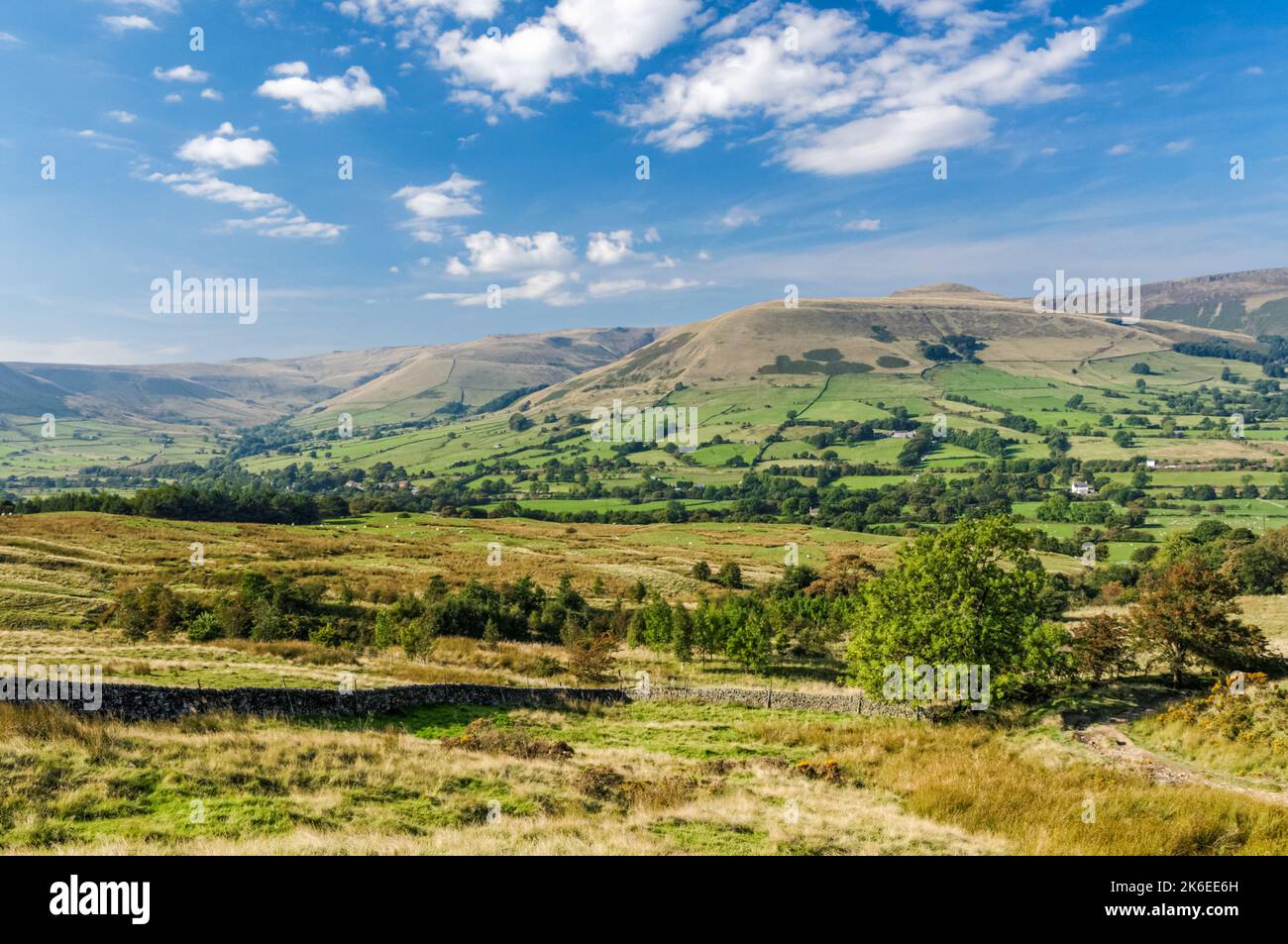 Blick auf das Edale Tal im Peak District National Park, Derbyshire, England, Großbritannien Stockfoto