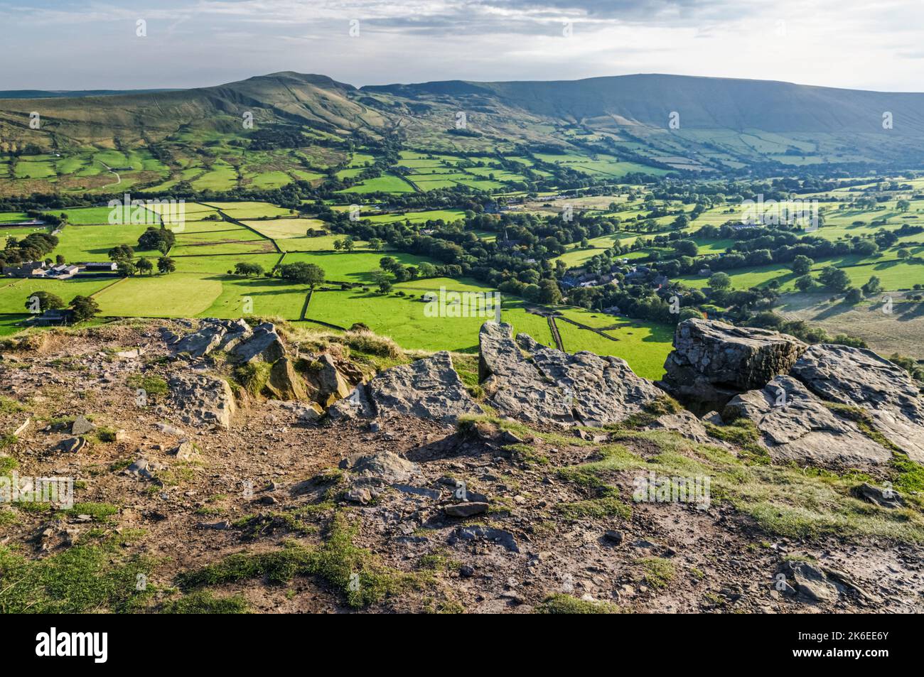Blick auf das Edale Tal im Peak District National Park, Derbyshire, England, Großbritannien Stockfoto