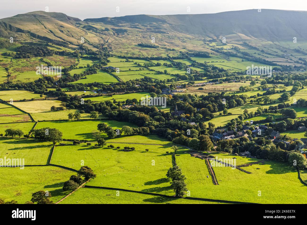 Blick auf das Edale Tal im Peak District National Park, Derbyshire, England, Großbritannien Stockfoto