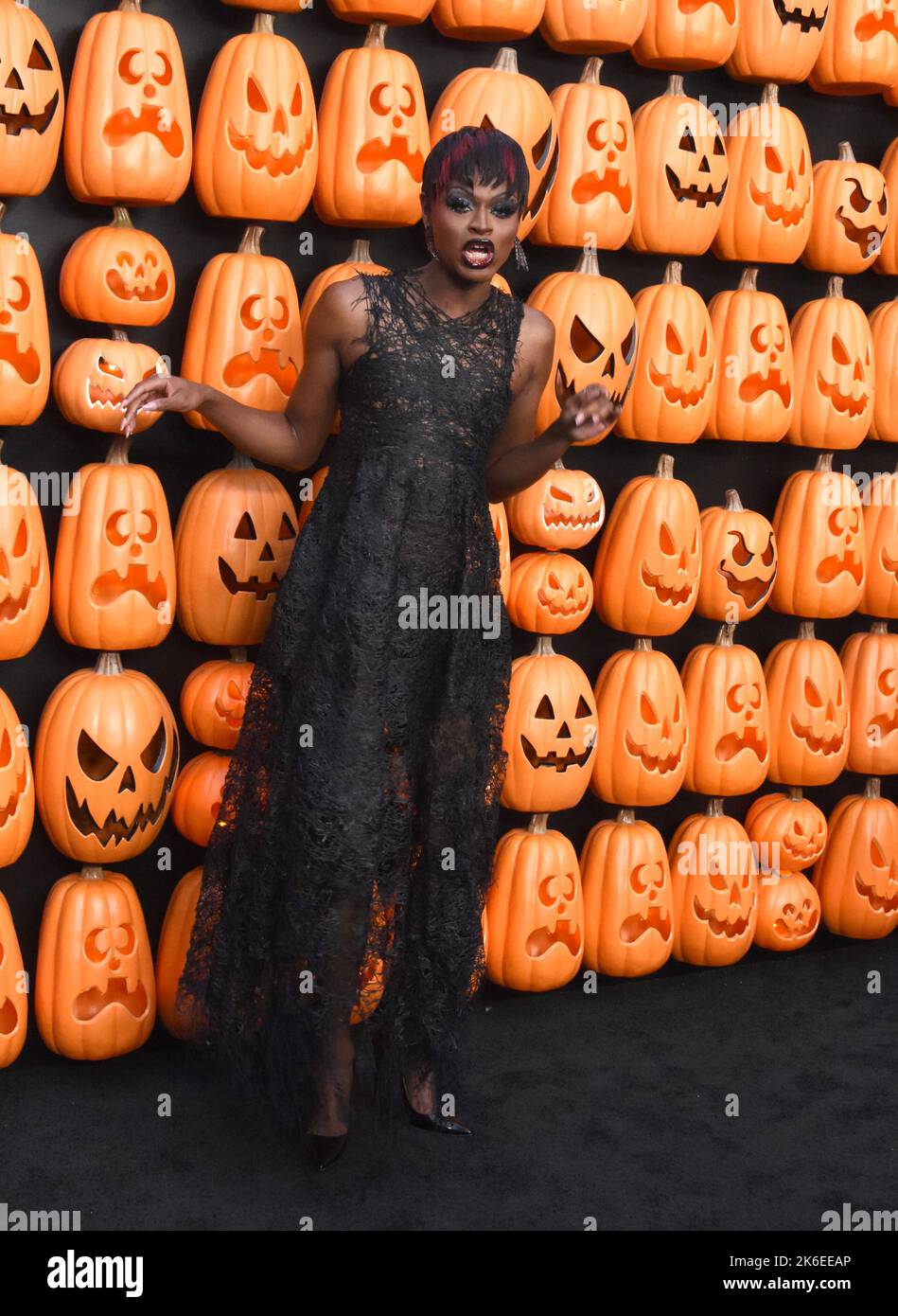 Hollywood, Kalifornien, USA 11.. Oktober 2022 Symone nimmt an der Weltpremiere von Universal Picturs' 'Halloween endet' im TCL Chinese Theatre am 11. Oktober 2022 in Hollywood, Kalifornien, USA, Teil. Foto von Barry King/Alamy Stockfoto Stockfoto