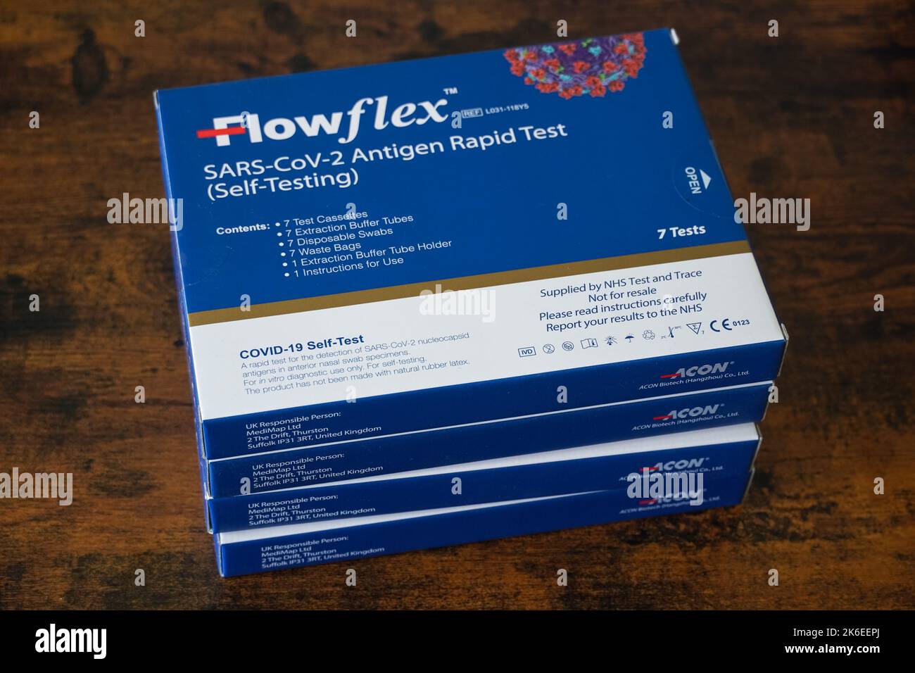 Covid-19 Selbsttest, Rapid Antigen Test Kit, NHS Selbsttest Kit Stockfoto