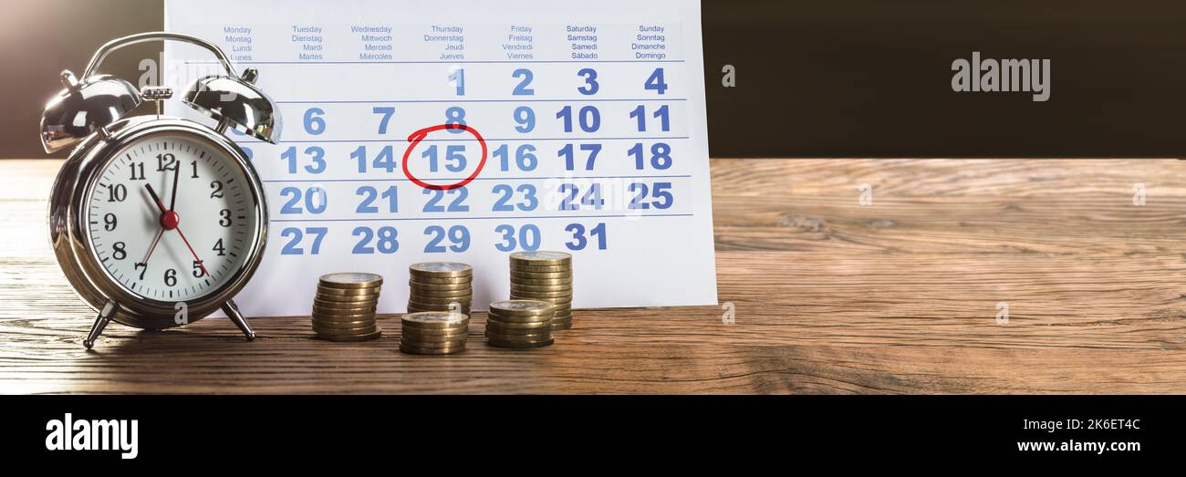 Geld Sparen Finanzkalender. Invest Alarm Und Planung Stockfoto