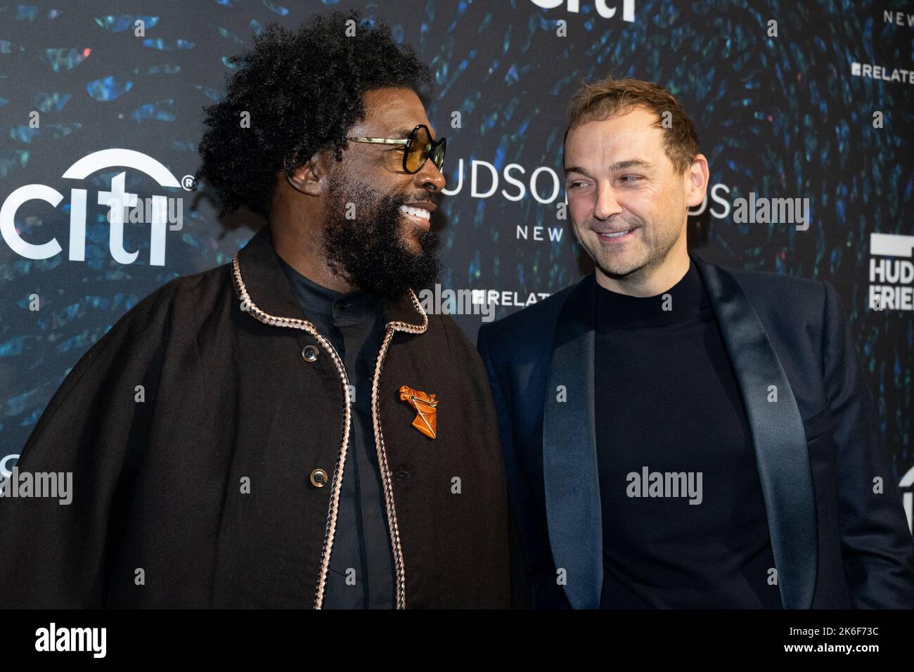 New York, United Erklärte. 13. Oktober 2022. Questlove und Daniel Humm kommen am Donnerstag, den 13.. Oktober 2022, zur Hudson River Park Friends 2022 Gala am Pier 60 in New York, NY, an. Foto von Gabriele Holtermann/UPI Kredit: UPI/Alamy Live News Stockfoto