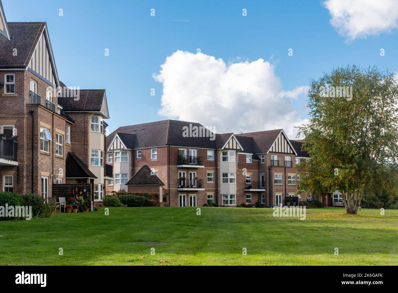 Bramshott Ort Ruhestand Dorf in Hampshire, England, Großbritannien. Immobilienentwicklung auf attraktivem Gelände. Stockfoto