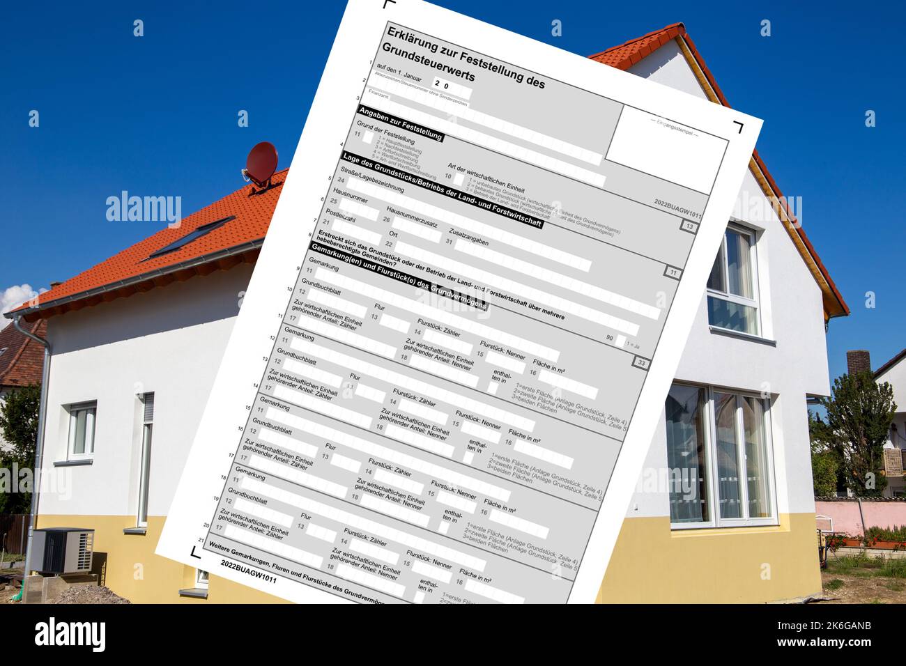 Formular zum Ausfüllen der Grundsteuererklärung, dass einer Wohnhaus ...