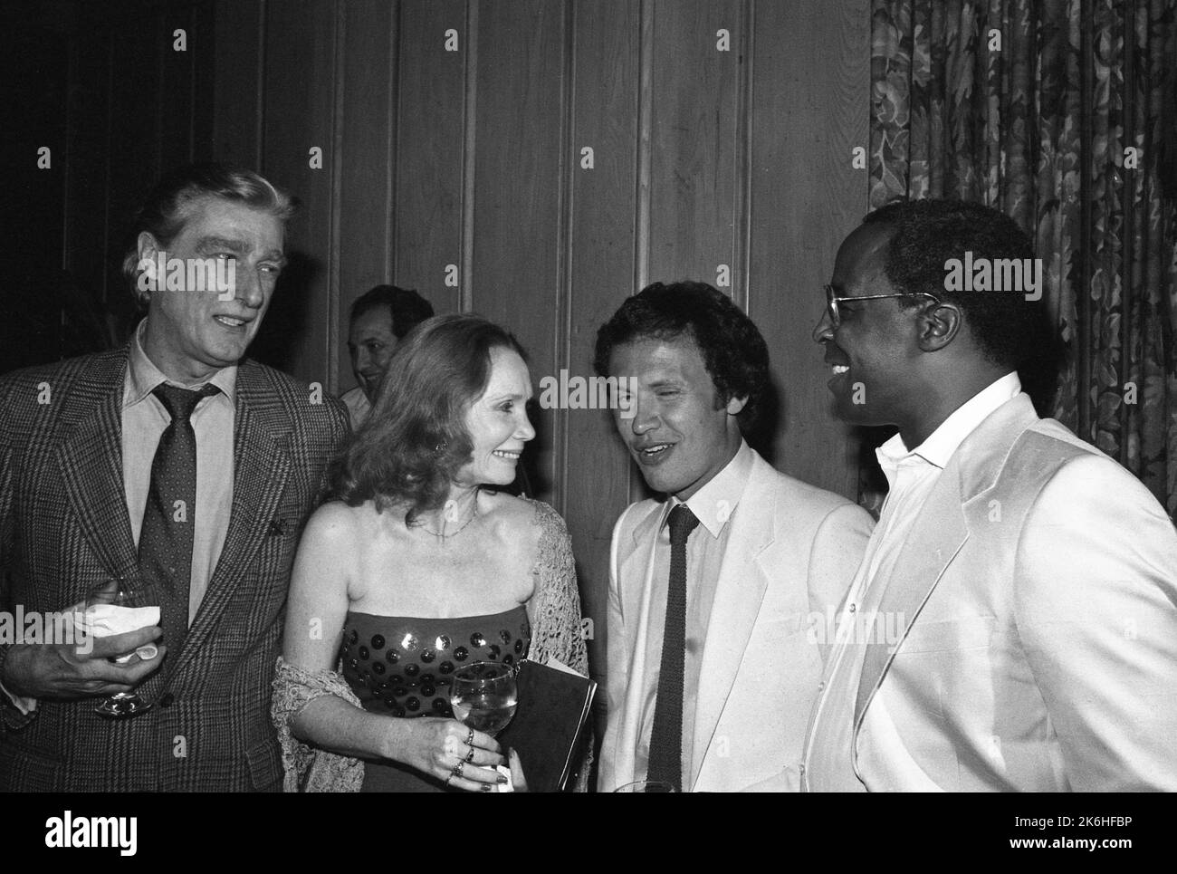 Richard Mulligan, Katherine Helmond, Billy Crystal und Robert Guillaume ...