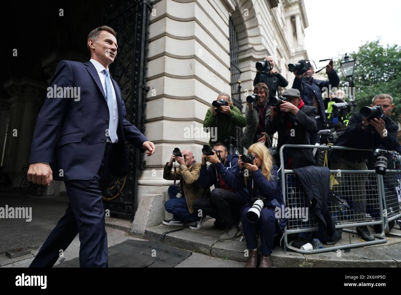 Jeremy Hunt kommt in der Downing Street in London an, nachdem er nach dem Rücktritt von Kwasi Kwarteng zum Schatzkanzler ernannt wurde. Bilddatum: Freitag, 14. Oktober 2022. Stockfoto