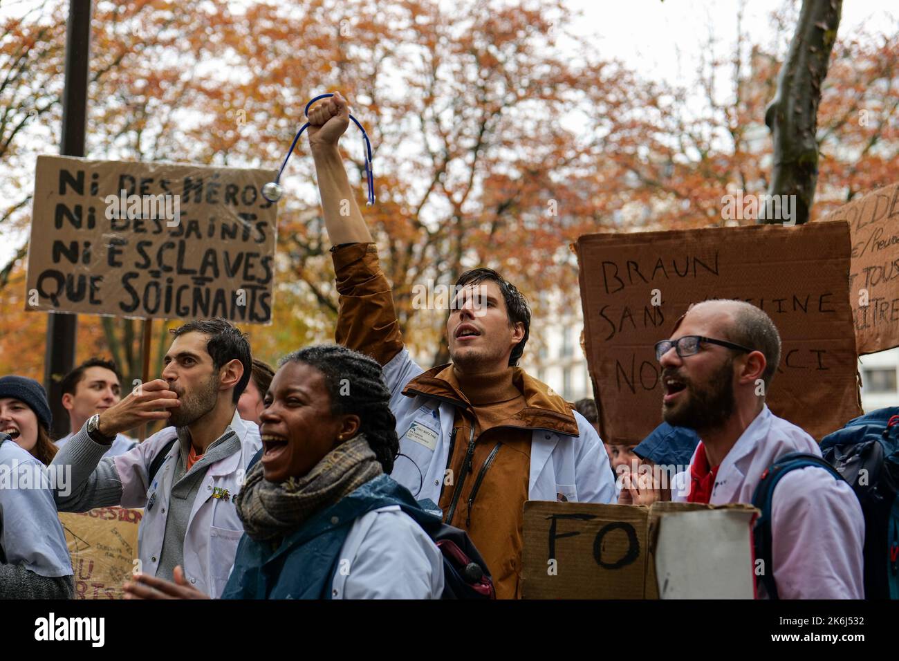 Paris, Frankreich. 14. Oktober 2022. Medizinstudenten streiken in Paris und protestieren gegen ein Regierungsgesetz. Kredit: Pierre Galan/Alamy Live Nachrichten Stockfoto