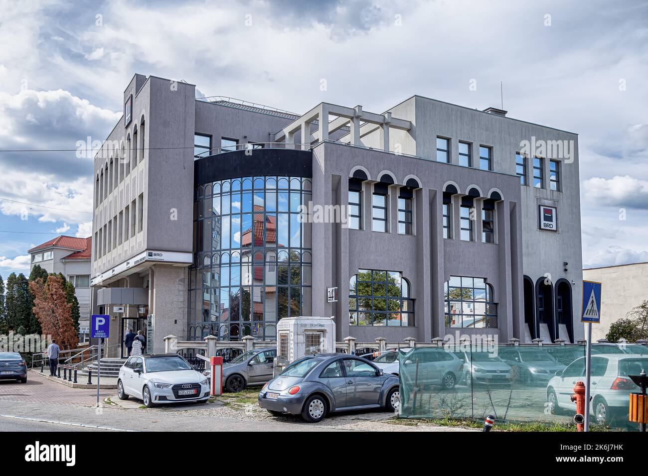 TARGOVISTE, RUMÄNIEN - 30. SEPTEMBER 2020: BRD Groupe Societe Generale am 30. September 2020 in Targoviste, Rumänien. Stockfoto