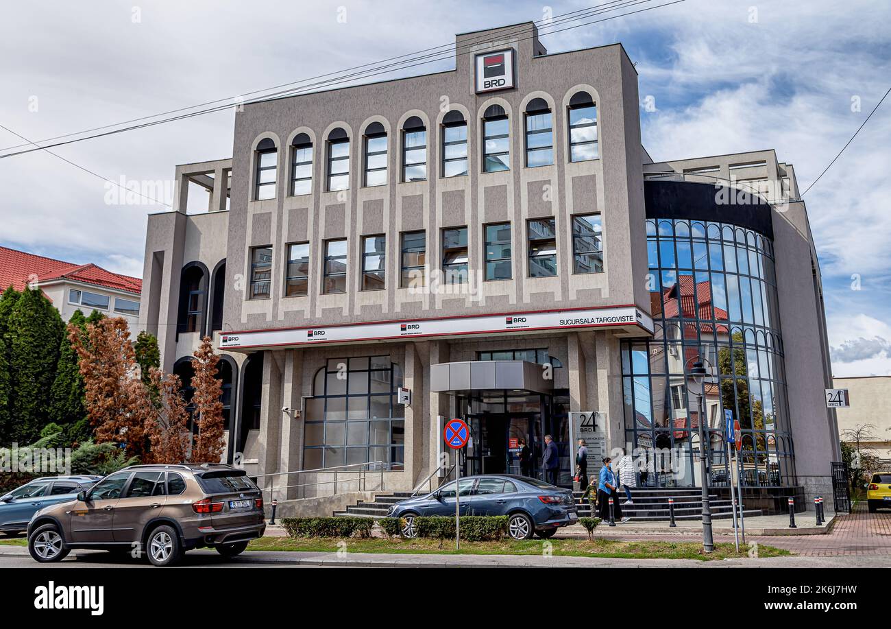 TARGOVISTE, RUMÄNIEN - 30. SEPTEMBER 2020: BRD Groupe Societe Generale am 30. September 2020 in Targoviste, Rumänien. Stockfoto