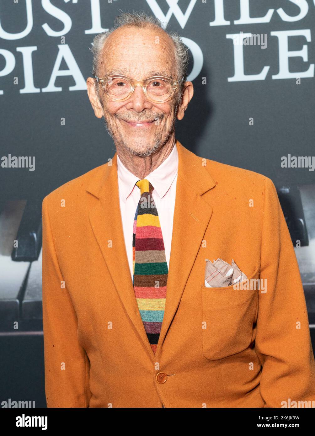 13. Oktober 2022, New York, New York, USA: Joel Grey nimmt an der Eröffnungsnacht der Wiederbelebung von August Wilsons The Piano Lesson im Ethel Barrymore Theater Teil (Bildquelle: © Lev Radin/Pacific Press via ZUMA Press Wire) Stockfoto