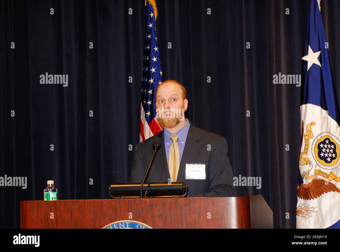 Gipfeltreffen über globales Altern im Dean Acheson Auditorium, bei dem Teilnehmer aus Regierung, Universitäten und dem privaten Sektor die Auswirkungen der Bevölkerungsalterung auf Wirtschaftswachstum, Arbeitskräfte, Handel, Migration, internationale Beziehungen, Und der nationalen Sicherheit. Stockfoto
