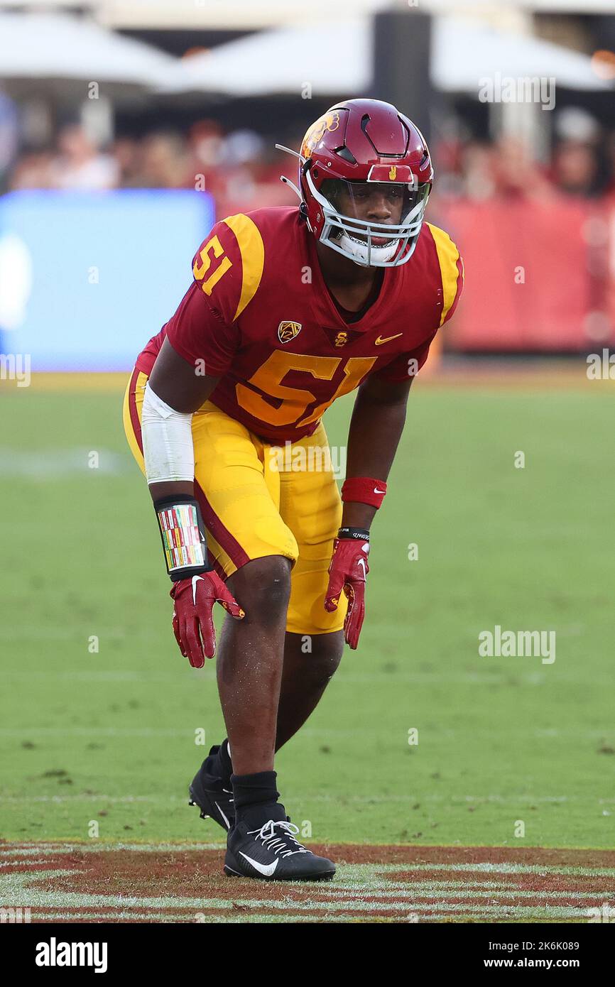 Solomon Byrd (51), ein Linebacker der USC Trojans, blickt während eines NCAA-Fußballspiels gegen die Washington State Cougars am Samstag, den 8. Oktober 2022 in Los Angeles ins Hinterfeld. USC besiegte den Staat Washington 30-14. (Kevin Terrell/Image of Sport/Sipa USA) Stockfoto
