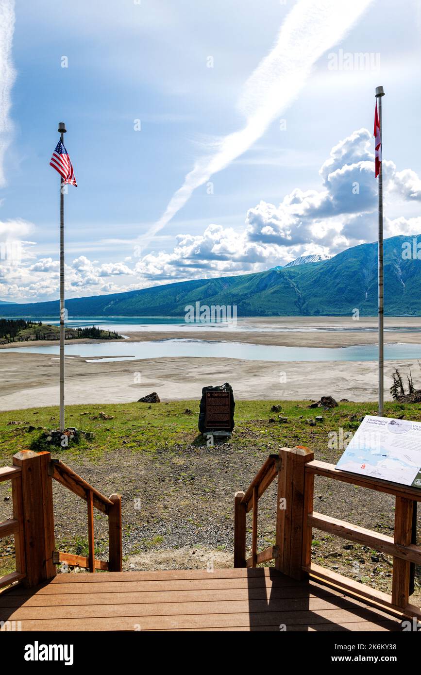 1942 Eröffnung des Alaska Highway; Soldier’s Summit; Kluane Lake; Kluane National Park & Preserve; Yukon Territories; Kanada Stockfoto