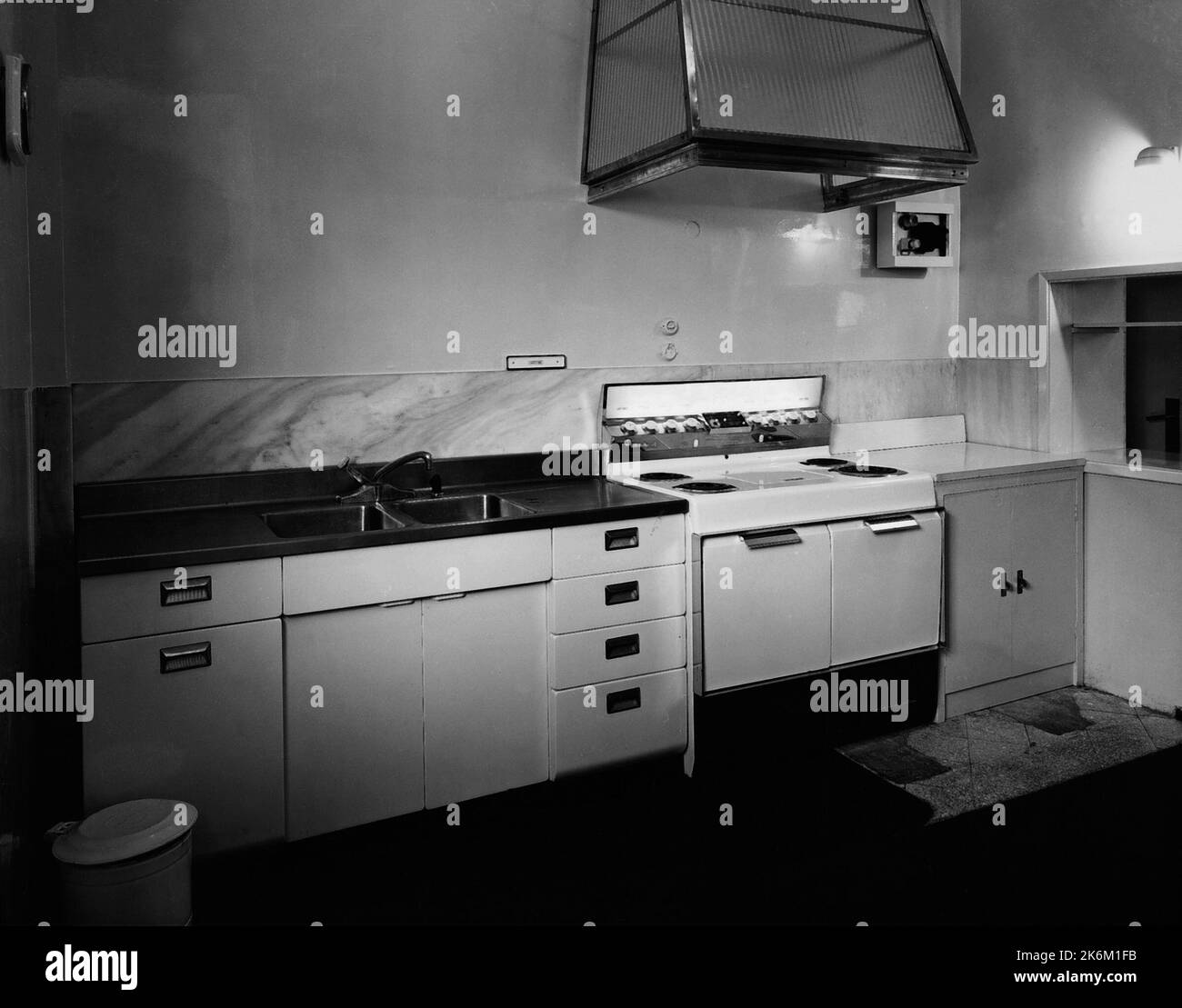 Athen - Executive Level Position Residence - 1960, Vereinigte Staaten Fotos im Zusammenhang mit Botschaften, Konsulaten und anderen Überseegebäuden Stockfoto