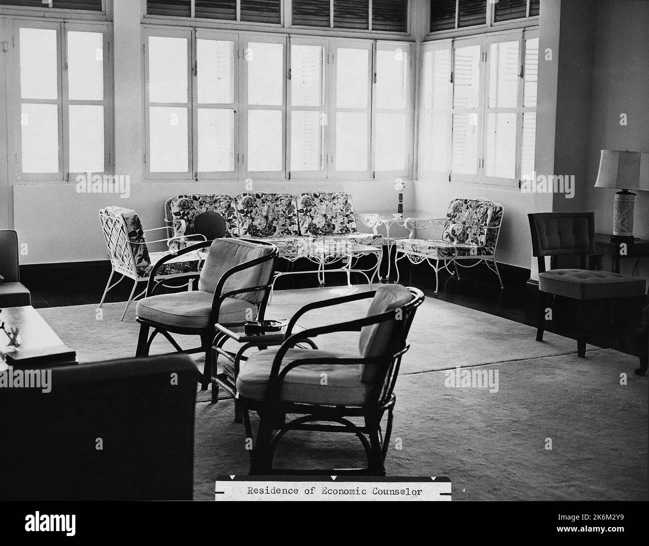 Bangkok - Executive Level Position Residence - 1963, Vereinigte Staaten Fotos im Zusammenhang mit Botschaften, Konsulaten und anderen Überseegebäuden Stockfoto