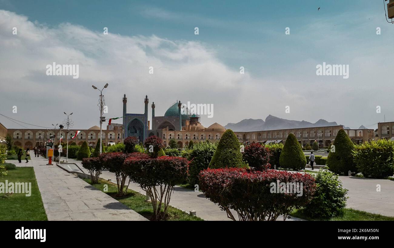 Der Naqsh Jahan Platz in Isfahan ist einer der wichtigsten und schönsten Orte in einer der berühmten Städte des Iran für Touristen und Reisende Stockfoto