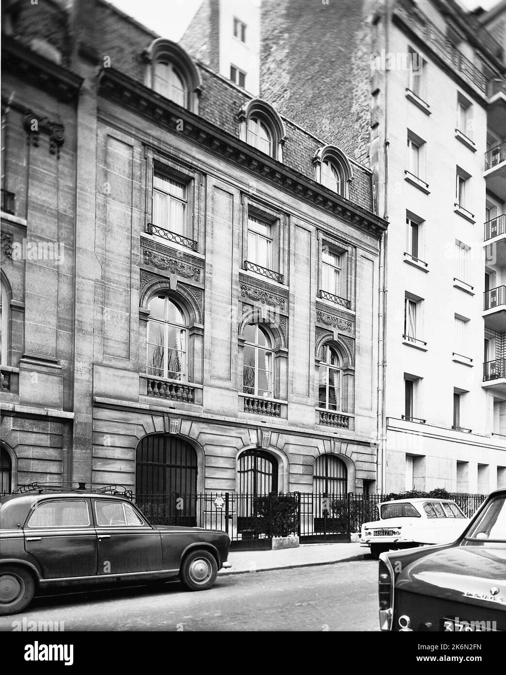 Paris - Executive Level Position Residence - 1965, Vereinigte Staaten Fotos im Zusammenhang mit Botschaften, Konsulaten und anderen Überseegebäuden Stockfoto